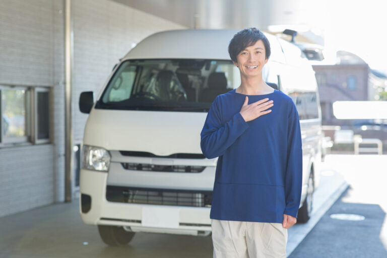 送迎ドライバー